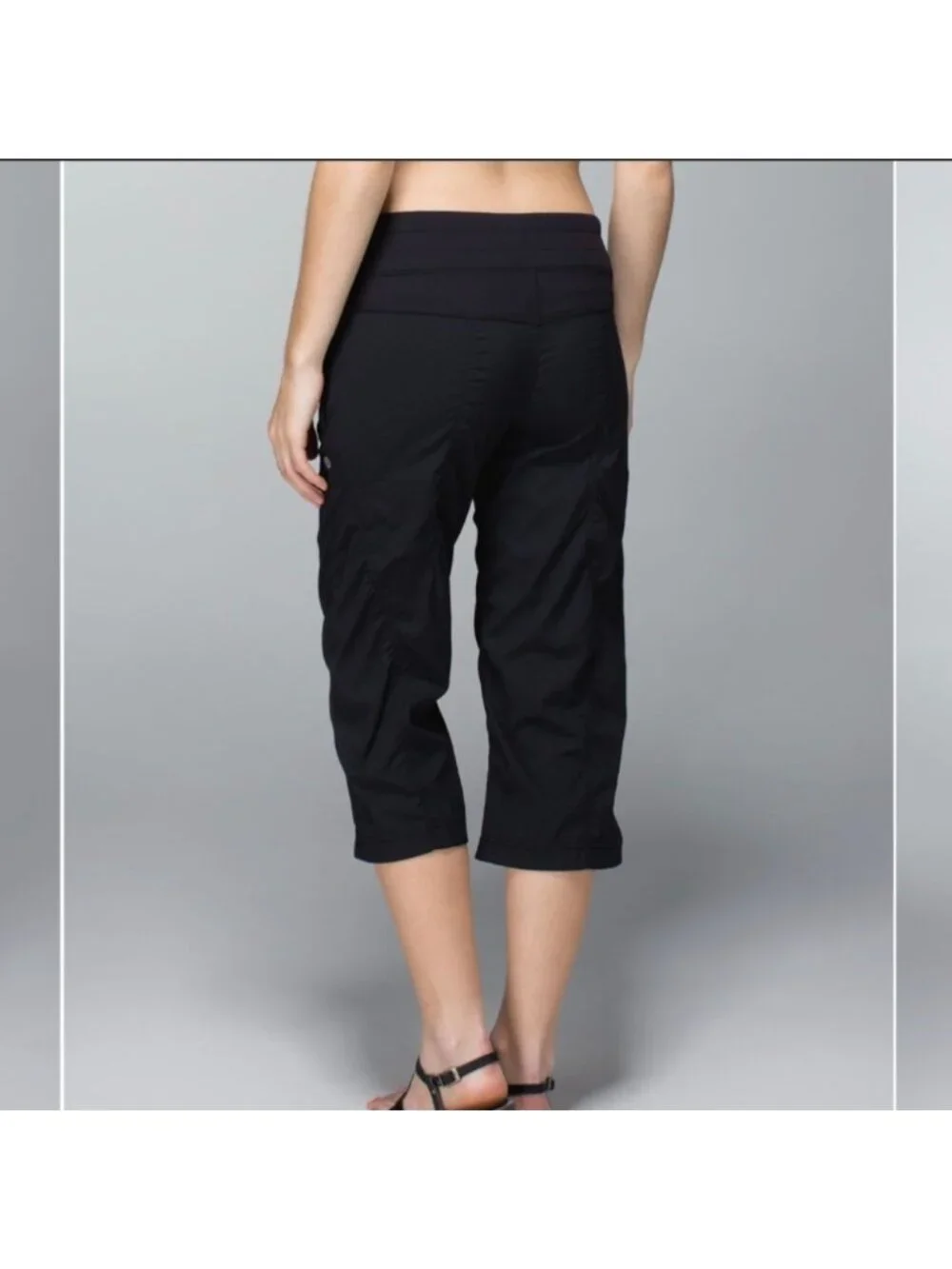 Lululemon Studio Crop Black EUC